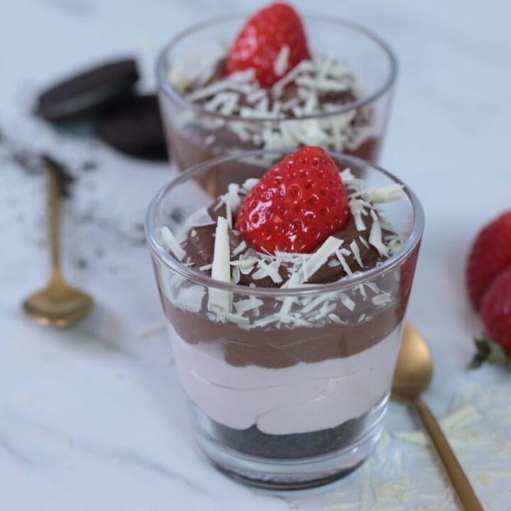 Strawberry Chocolate mini-Cheesecake